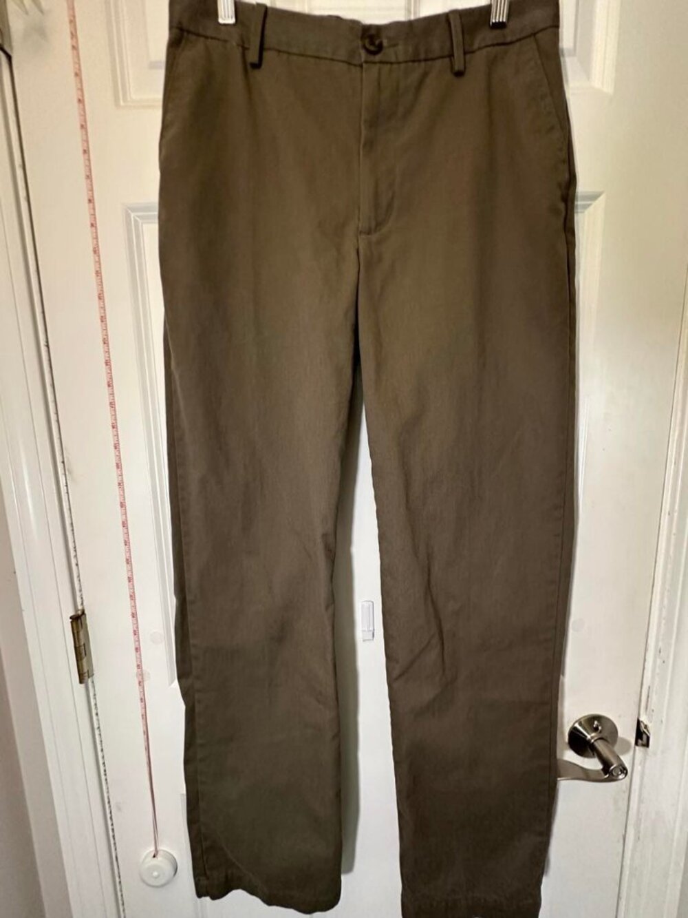 Mens Amazon Essentials Chino Pants 30x32 Classic